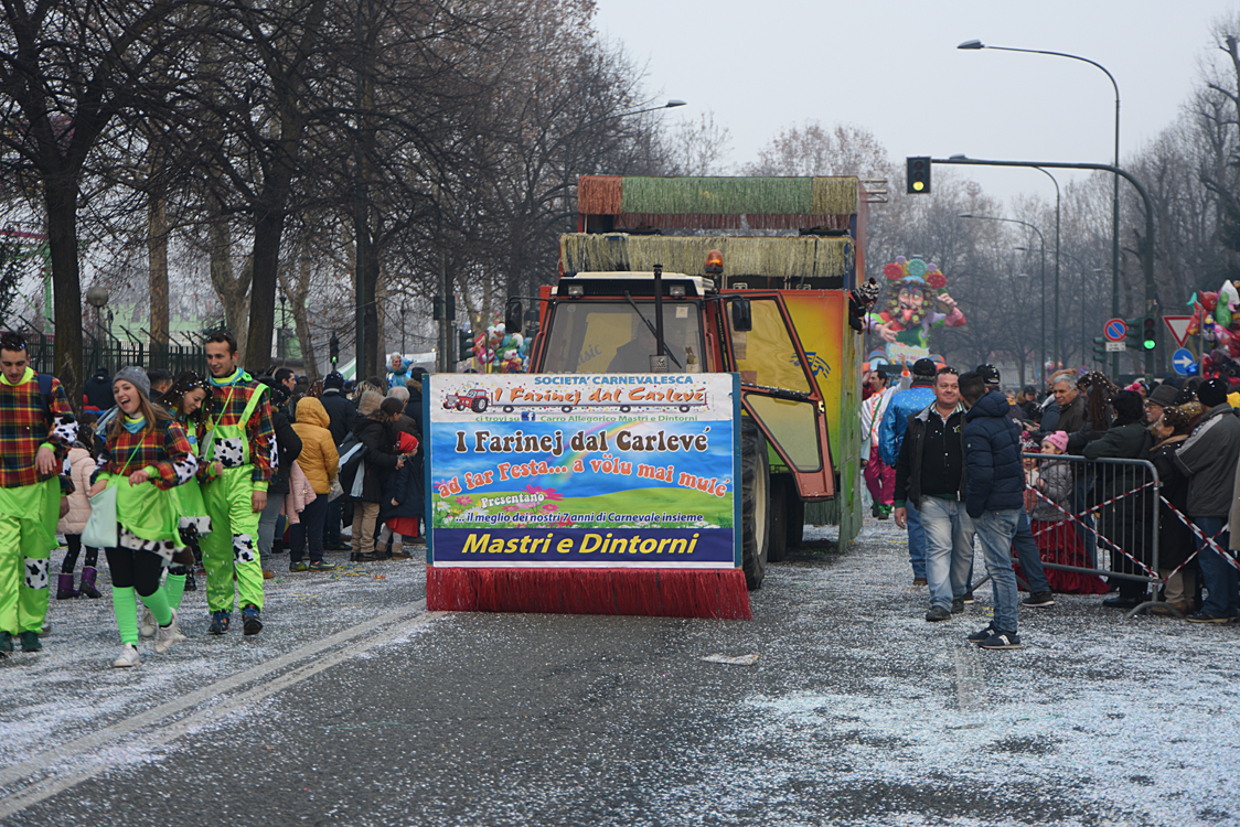 Sfilata carri Carnevale di Torino_267.jpg
